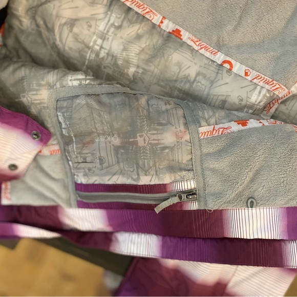 Ladies M winter ski jacket. Only worn a few times,  in excellent condition. - Picture 12 of 12